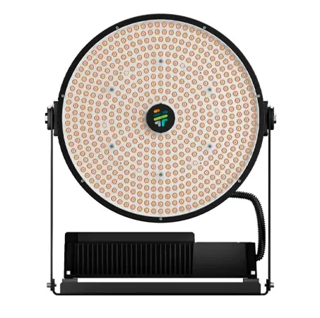 Светодиодный прожектор TANOS D8-1500L-957 (DMX)